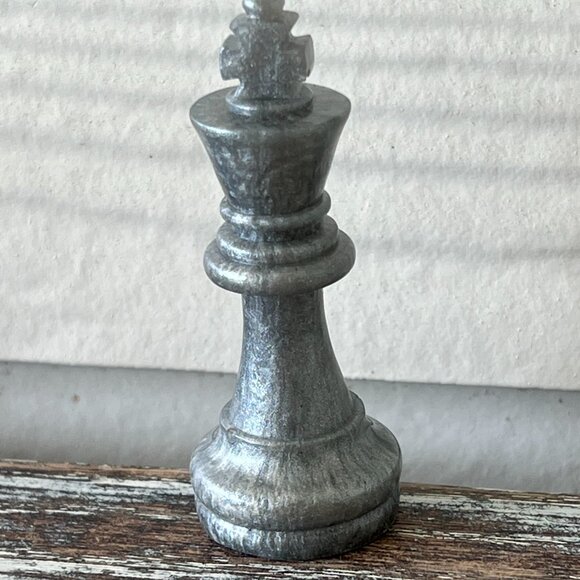 Black Glitter and Metallic Gray Silver Chess Board Game with Velvet Bag 32 piece - Picture 6 of 9